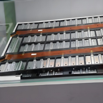 Cells Contact System-CCS Integrated Busbar 02